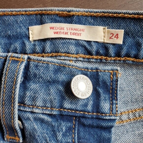 Levi's High-Rise Wedgie Straight Jeans Size 24 - Picture 6 of 10